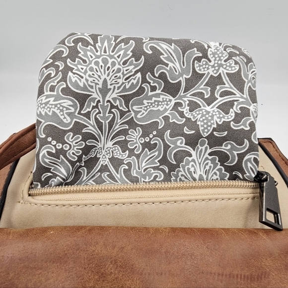 LIZ SOTO Brown/Taupe convertible bag backpack - Picture 3 of 15